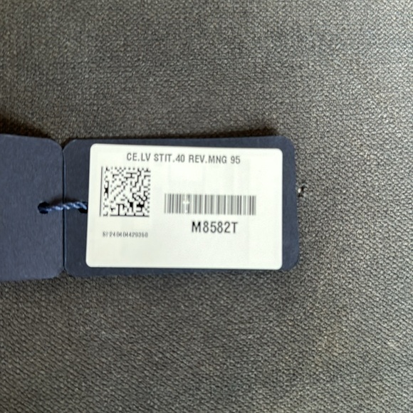 Men’s Louis Vuitton belt size 40 - Picture 5 of 5